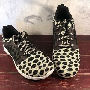 Avia Memory Foam Black and White Sneakers Size 11 NWOT